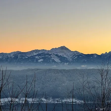 Gemütliches Seeblick-appartement: Ossiachersee & Bergpanorama Bodensdorf