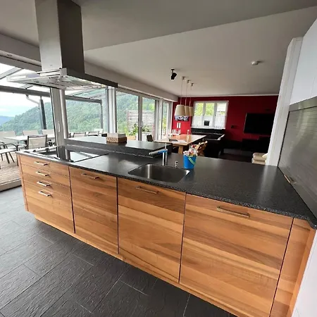 Gemütliches Seeblick-appartement: Ossiachersee & Bergpanorama